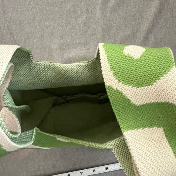 Mini Knot Wrist Bag wristlet knitted green flower tote NEW - Picture 5 of 7